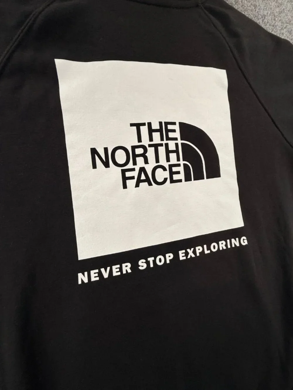 NWT North Face Back Graphic Hoodie Black White Medium Pullover Fleece Drawstring